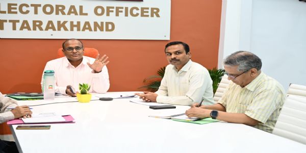 नए प्रस्तावित पोलिंग बूथों का स्थलीय निरीक्षण करें अधिकारी: मुख्य निर्वाचन अधिकारी