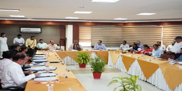 मप्र भवन एवं अन्‍य संनिर्माण कर्मकार मंडल की बैठक में श्रमिकों के हित में लिए गए अहम निर्णय
