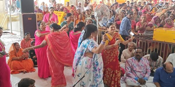 श्री कृष्ण जन्माष्टमी महोत्सव: भजन-नृत्य की जुगलबंदी