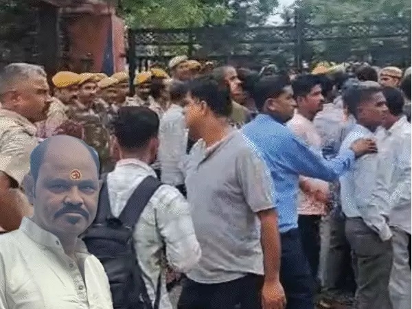 हिरासत में मौत : चार पुलिसकर्मी सस्पेंड
