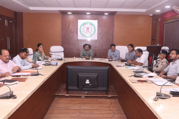 सूरजपुर कलेक्टर