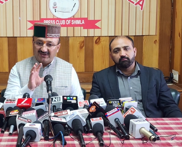 भाजपा प्रवक्ता बलबीर वर्मा प्रेस वार्ता में