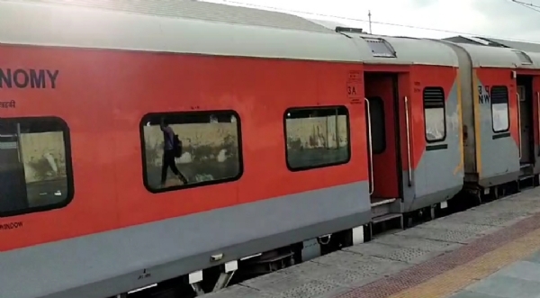 जयपुर मंडल के खातीपुरा स्टेशन यार्ड में तकनीकी कार्य, कई रेलसेवाएं प्रभावित