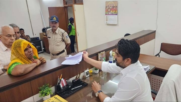 इंदौर कलेक्ट्रेट में हुई जनसुनवाई