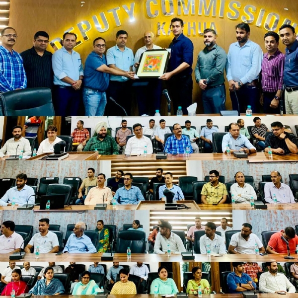 District administration gives emotional farewell to Deputy Commissioner of Kathua Dr. Rakesh Minhas
