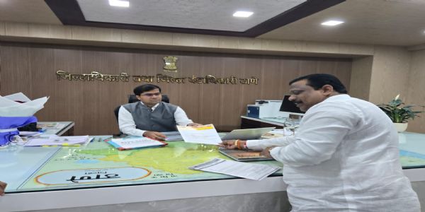 प्रशासन सेवा निवृत ठाणे डीएम के 17 प्रस्ताव जाहिर करे- आदिवासी क्रांति सेना