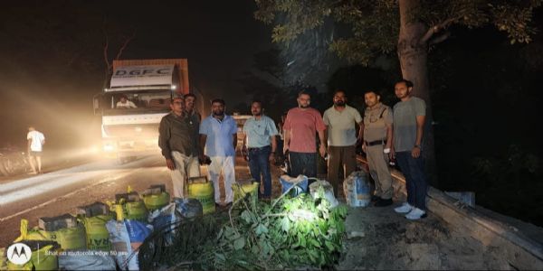 रुड़की-लक्सर मार्ग पर सोलानी नदी के पुल का आधा हिस्सा धराशायी