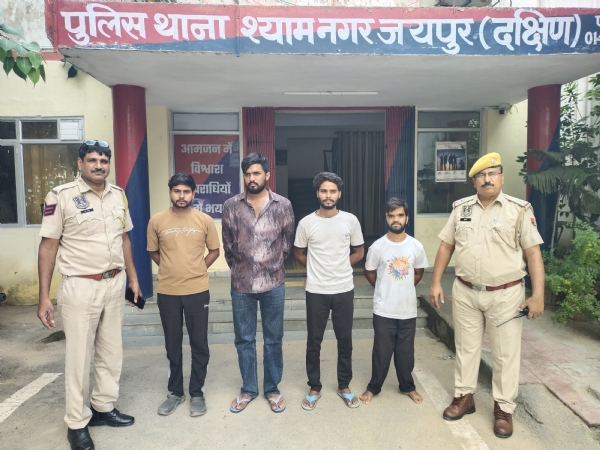 चीन के साइबर ठगों को बैंक खाते उपलब्ध कराने वाली गैंग चढी पुलिस के हत्थे