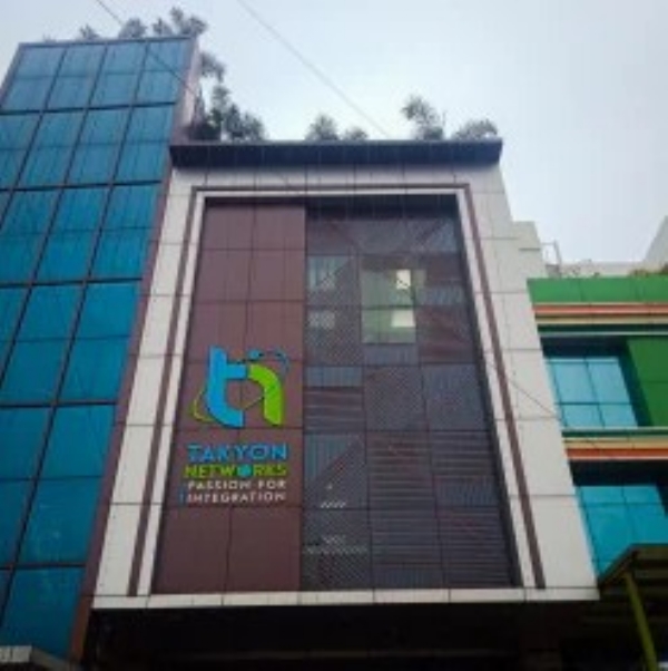 स्टॉक मार्केट में टाक्यों नेटवर्क्स की लिस्टिंग के बाद लगा लोअर सर्किट