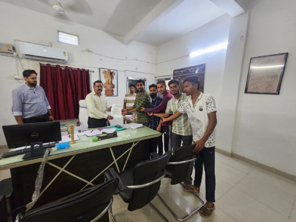 राष्ट्रीय राजमार्ग 343 की मरम्मत के नाम पर सिर्फ खानापूर्ति और भ्रष्टाचार : प्रतीक सिंह