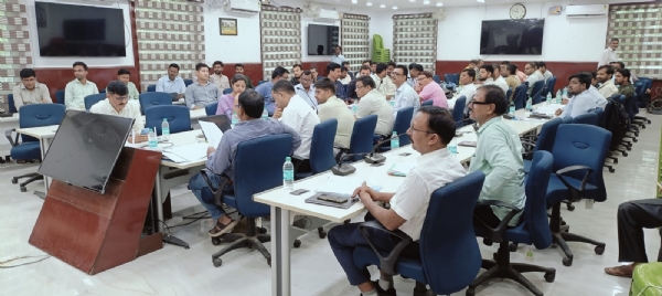 अररिया फोटो:प्रशिक्षण में सीओ और आरओ