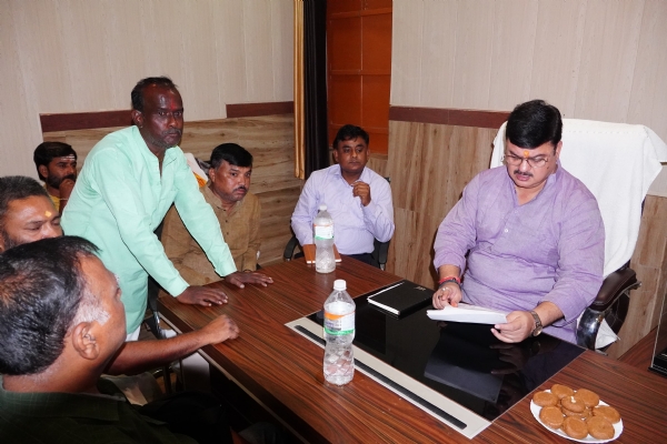 जनसुनवाई में अयोध्या वासियों ने बताई समस्याएं, महापौर ने कराया समाधान