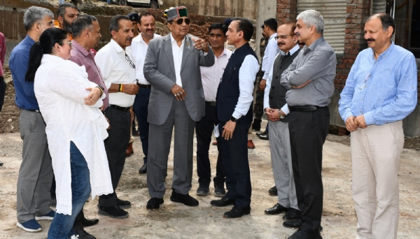 स्वास्थ्य मंत्री