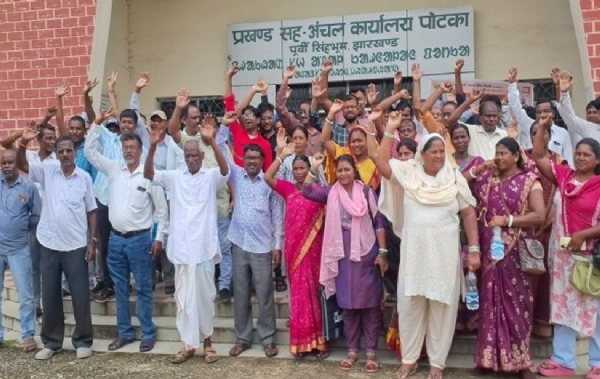राशन डीलरों ने प्रदर्शन किया