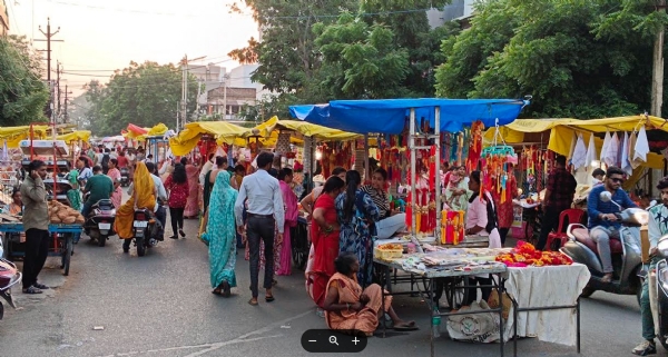 रक्षाबंधन: बाजारों में रौनक छाई, बारिश नहीं होने से रोजनदारों के चेहरे खिले