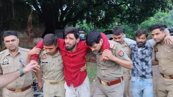 मुठभेड़ के दौरान पुलिस की जवाबी कार्रवाई में घायल बदमाश।