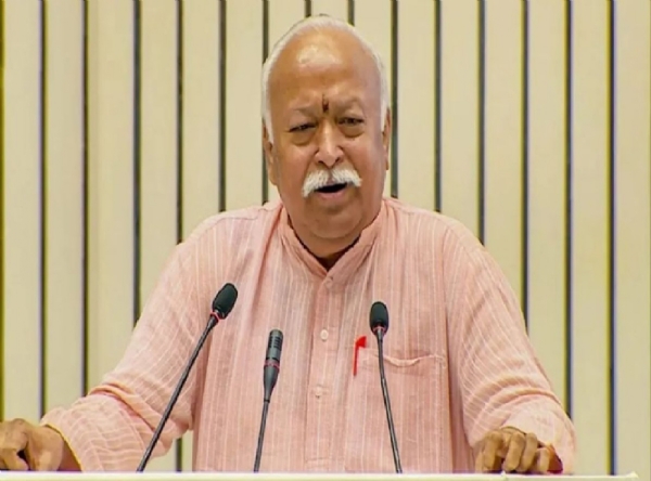 डॉ मोहन राव भागवत, रास्‍वसंघ सर संघ चालक (फाइल फोटो)