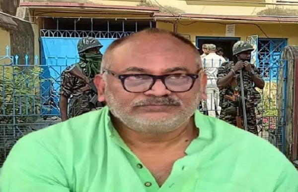 तृणमूल नेता मंत्री चंद्रनाथ सिन्हा