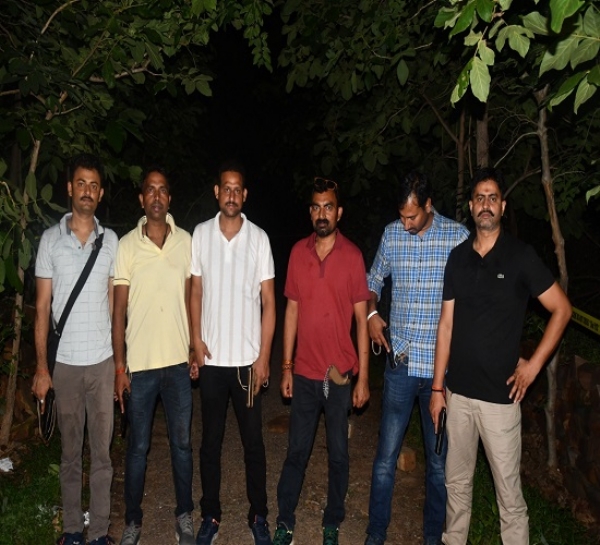 मुठभेड़ के बाद एसटीएफ टीम का छाया चित्र