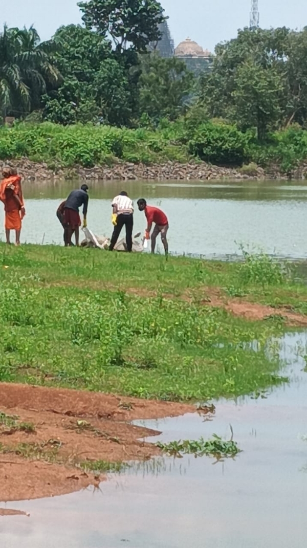 लव कोहली का शव निकलते