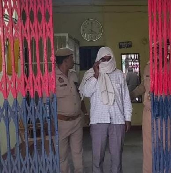 एंटी करप्शन टीम ने कनिष्ठ सहायक चकबंदी को रिश्वत लेते दबोचा