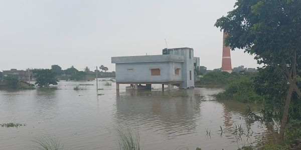 बाढ़ का दृश्य