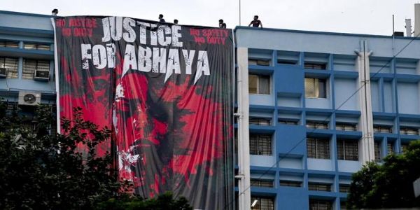 आर.जी.कर कांड : एक साल बाद भी ताजा हैं जख्म, दंश झेल रहे दो परिवार