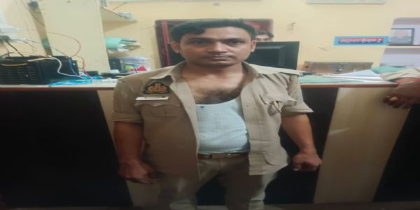 जालौन में नशे में धुत ग्रामीण परिवार ने पुलिस पर किया हमला