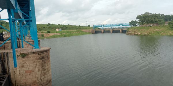 भारी बारिश के बाद भी जरगो बांध अभी 10 फीट खाली, बढ़ते जलस्तर ने खींचा पर्यटकों का हुजूम
