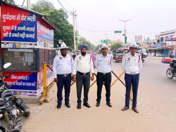 फतेहाबाद। रक्षाबंधन के दिन जिलेभर में तैनात पुलिस की टीमें।