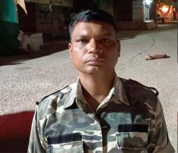 मृतक आरक्षक नरेश सलामे