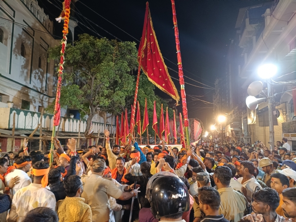 महावीरी झंडा जुलूस