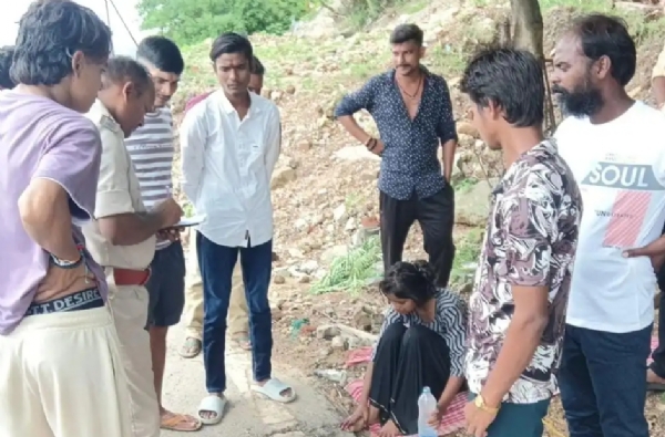 नदी में कूदने वाली युवती