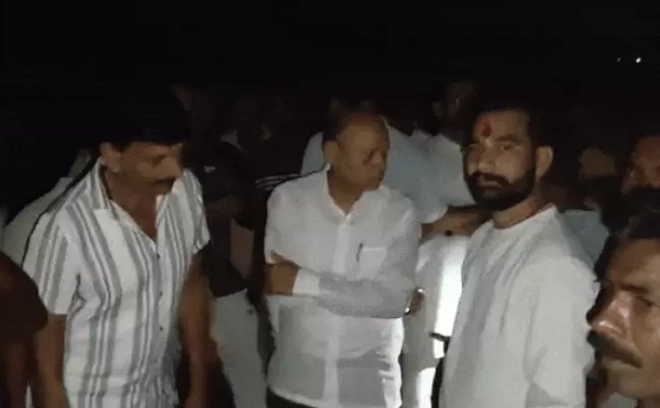 घटनास्थल पर मौजूद लोग