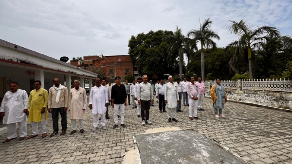 क्रांति दिवस के मौके पर उपस्थित कांग्रेसी