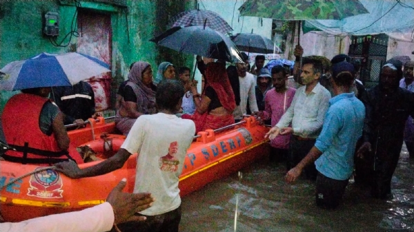 दमोह- भारी बारिश सुभाष कॉलोनी में 4 से 5 फीट तक पानी भरा