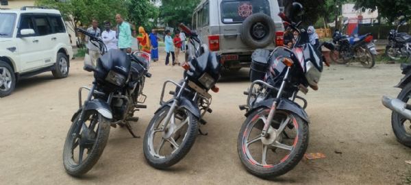 बरामद बाइक