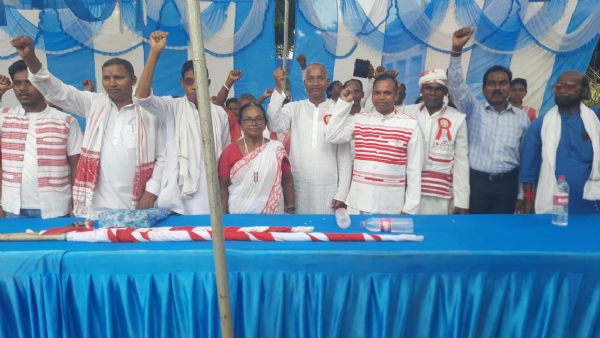 आदिवासी अधिकारों के प्रति सदा सजग रहें: धर्मगुरु बगरय मुंडा