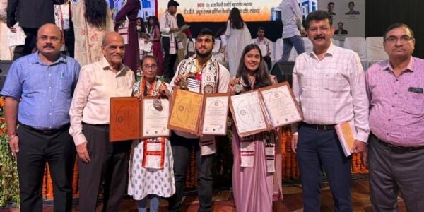 एकेटीयू के दीक्षांत समारोह में चमके एमआईटी के सितारे, तीन होनहार छात्रों को मिला स्वर्ण, रजत व कांस्य पदक