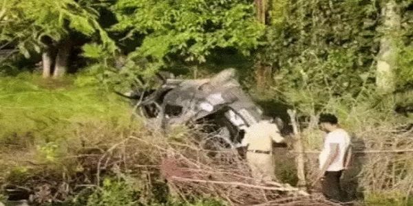 छतरपुरः बागेश्वर धाम से लौट रहे श्रद्धालुओं की कार पलटी, एक की मौत