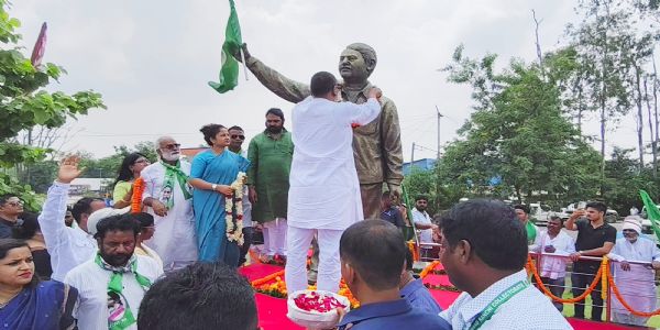 दुर्गा सोरेन ने कार्यकर्ताओं के दिल पर छोडी है अमिट छाप : मुस्ताक