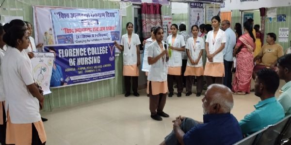 मनोरोग चिकित्सक डा रचना पदमवार ने कहा बच्चें जो करना चाहते हैं, करने दें, उन पर दबाव न डालें