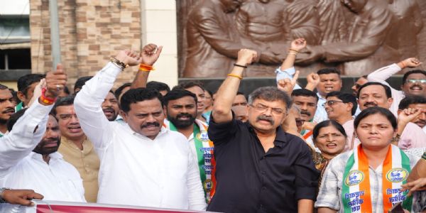 ठाणे में जन सुरक्षा अधिनियम का उद्धव व एनसीपी शरद गुट ने किया विरोध