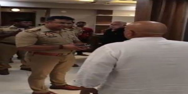 कांग्रेस प्रदेश अध्यक्ष अजय राय को पुलिस ने लखनऊ में किया नजरबंद