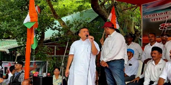 धर्मतला में पूर्व सैनिकों के धरने से बढ़ी सियासी गर्मी, शुभेंदु ने ममता पर साधा निशाना
