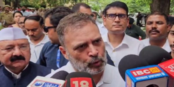 देश में वोट चोरी कर बनाई जा रहीं हैं सरकारें: राहुल गांधी