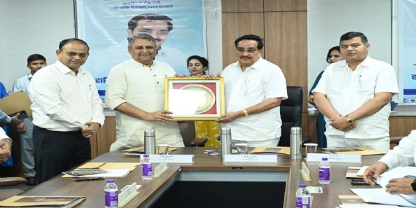 केंद्रीय मंत्रियों को कोसी-मेची लिंक परियोजना को लेकर जल संसाधन मंत्री ने दी जानकारी