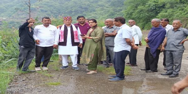विधायक रीना कश्यप ने लिया सराहाँ–चंडीगढ़ मार्ग का जायजा