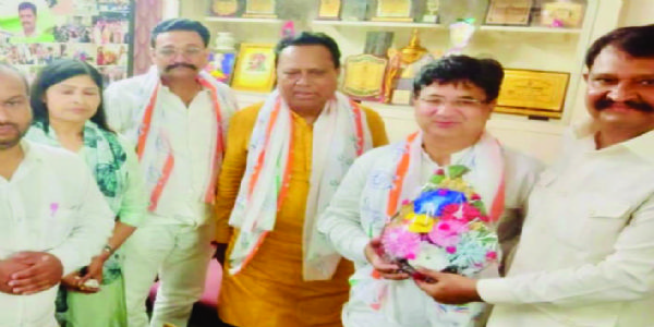महानगर कांग्रेस अध्यक्ष पद के लिए सात ने किए आवेदन