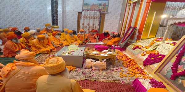 सिख पंरपरा बलिदान की परंपरा है:हरिसच्चिदानंद साक्षी महाराज